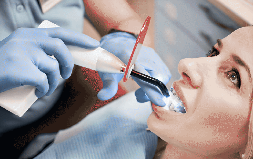 Équipe de dentistes professionnels du Centre Amiral Agadir